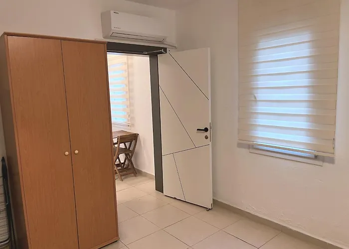 Modern In Quiet Lane Apartman Bodrum